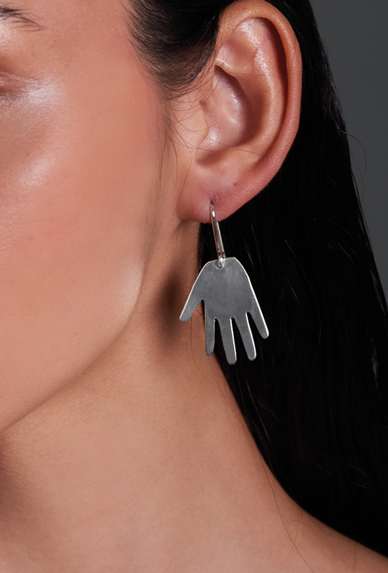 Aretes Mano