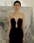 top strapless, top sin mangas, top sin tirantes, top negro, top con mesh, top con siluetas de perfiles acercándose, diseño mexicano, marca mexicana, hecho en México, hecho a mano