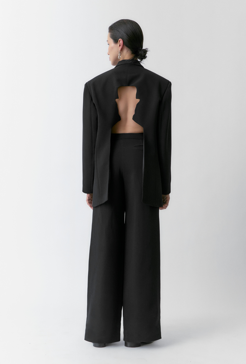 blazer oversized, blazer con hombreras, blazer con inspiración en René Magritte, arte, René Magritte, blazer para mujer, blazer para hombre, regalo para mujer, regalo para hombre, diseño mexicano, marca mexicana, hecho a mano, hecho en México