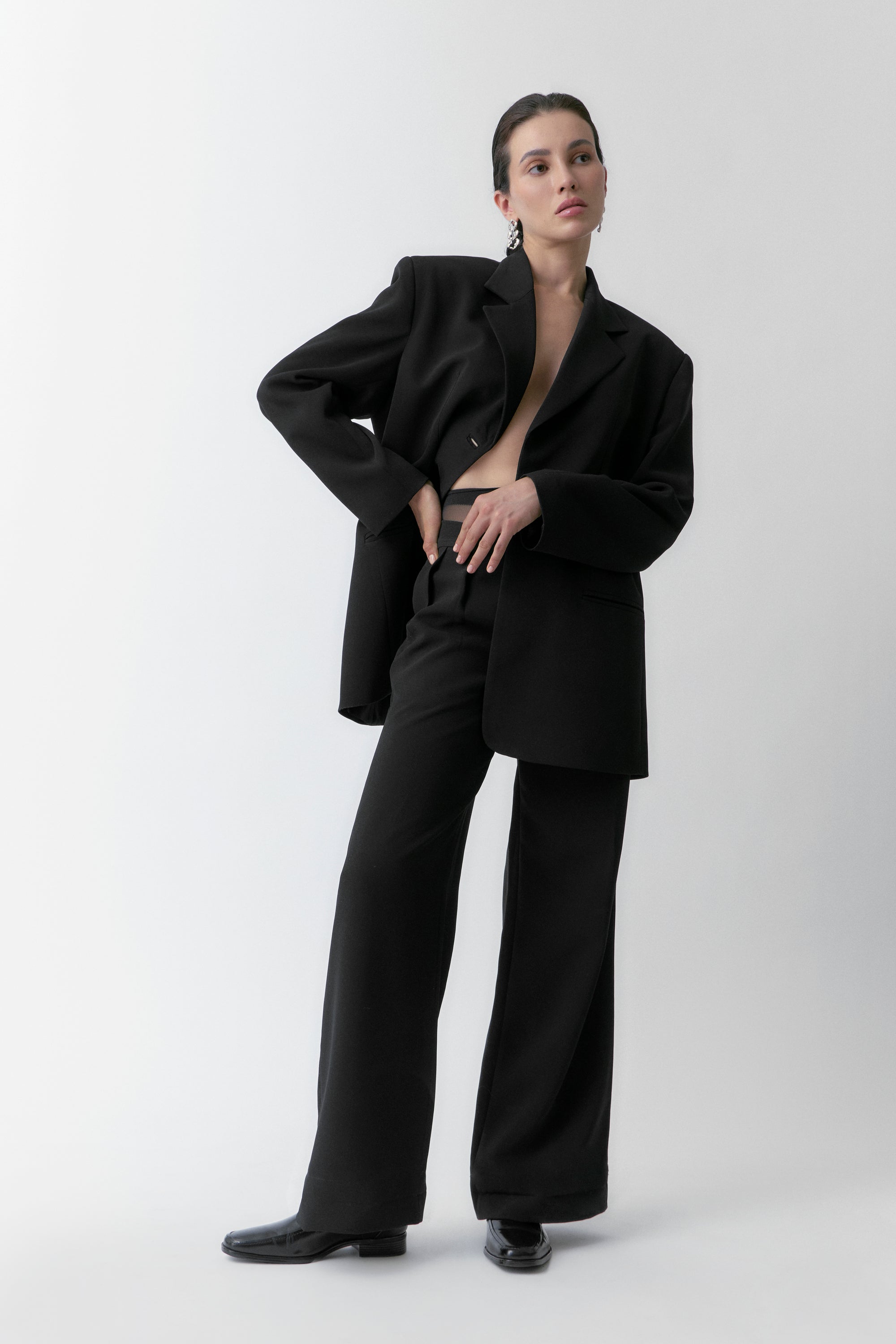 blazer oversized, blazer con hombreras, blazer con inspiración en René Magritte, arte, René Magritte, blazer para mujer, blazer para hombre, regalo para mujer, regalo para hombre, diseño mexicano, marca mexicana, hecho a mano, hecho en México