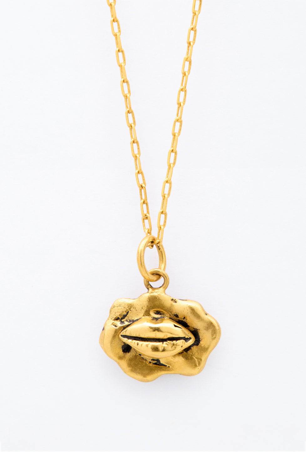 cadena delgada con dijo en forma de ojo, cadena delgada con dije en forma de nariz, cadena delgada con dije en forma de labios, cadena de aleación con chapado de oro 24k, cadena de plata .925, cadena para mujer, cadena para hombre, diseño mexicano, marca mexicana, hecho a mano, hecho en México
