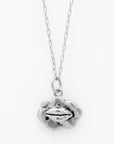 cadena delgada con dijo en forma de ojo, cadena delgada con dije en forma de nariz, cadena delgada con dije en forma de labios, cadena de aleación con chapado de oro 24k, cadena de plata .925, cadena para mujer, cadena para hombre, diseño mexicano, marca mexicana, hecho a mano, hecho en México